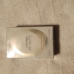 Brand new Calvin Klein Beauty 1 fl oz